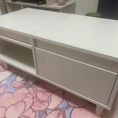 テーブル（鏡付き）の画像