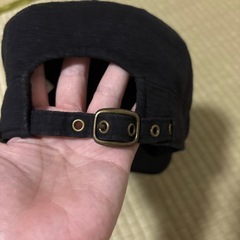 黒のキャスケット？の画像