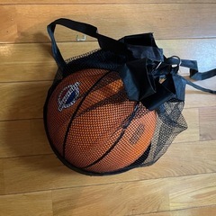 ミニバス　バスケットボールゴム製５号ボールバッグ付き未使用の画像