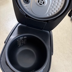 2023年　アイリスオーヤマ　炊飯器　5.5合　圧力IHの画像