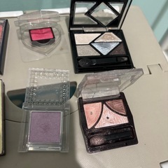 【お得箱】プチプラデパコス　コスメ＆ヘアケアセット 韓国顔パック付の画像