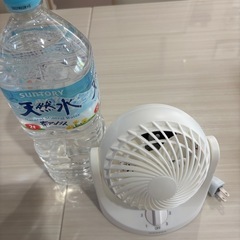 アイリスオーヤマ　卓上扇風機の画像