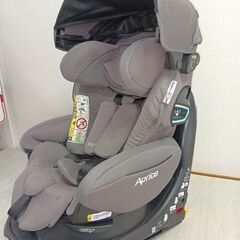 アップリカ　フラディアグロウ　チャイルドシートの画像