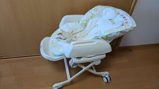 【Combi】アカチャンホンポ限定デザイン⭐️ディズニーコラボ/ハイローチェア Combi】ベビーステーションアカチャンホンポ限定ディズニー