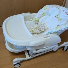 【Combi】ベビーステーション　アカチャンホンポ限定　ディズニーコラボ　ハイローチェア　ネムリラの画像