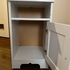 棚(電話台)の画像