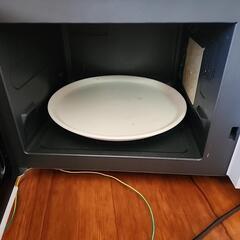 電子レンジ、トースター、炊飯器の画像