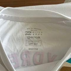 Billabong ビラボン　水陸両用　ラッシュガード　UV Tシャツ　ホワイトの画像