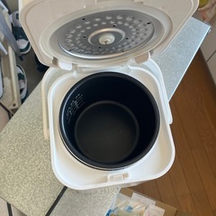 二合炊き炊飯器の画像