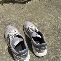 adidas👟スニーカーの画像