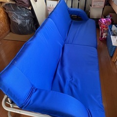 【取引中】折りたたみ式　ソファーベッド　シングルの画像