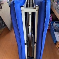 【取引中】折りたたみ式　ソファーベッド　シングルの画像