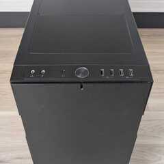 非常に良好な状態のデスクトップPCの画像