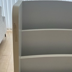 あげます　子供用　本棚白色の画像