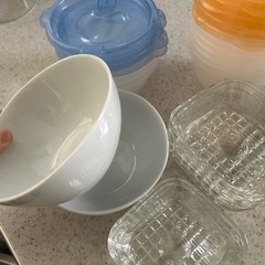 ご飯冷凍タッパー・ガラス小皿の画像