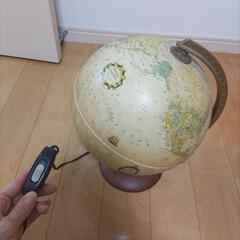 地球儀　インテリアの画像
