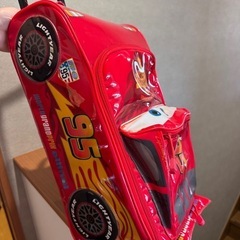 カーズの　キャリーケースの画像