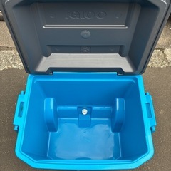 受け渡し予定者決定済　【IGLOO クーラーボックス 58L】の画像