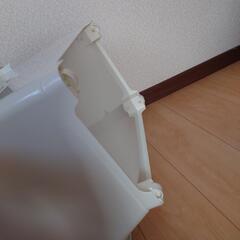 横がパカッと開いて取り出し簡単収納ケースの画像
