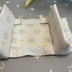 ファルスカ　寝返り防止クッションの画像