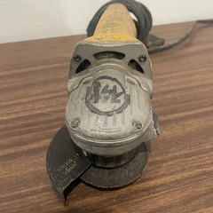 DEWALT　 ディスクグラインダ　100mm　電動工具の画像