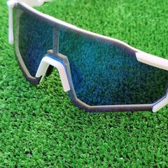 ②【未使用品】サングラスの画像