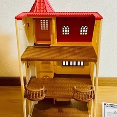 シルバニアファミリー　赤い屋根のエレベーターのあるお家　の画像