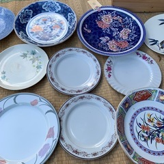 【大皿たくさん】１枚100円ですの画像