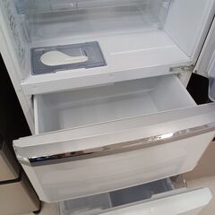 リユースのサカイ栃木店★ジモティ割あり★ MITUBISHI 冷蔵庫 MR-C34C 335L 18年製 動作確認／クリーニング済み TC9812の画像
