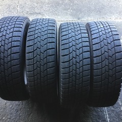 アクア スイフト175/65R15 スタッドレスタイヤ 4本の画像