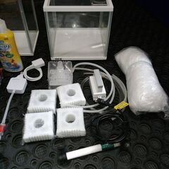 値下げ、水槽セット、アクアリウムセット　2個セット　他小物品いろいろの画像