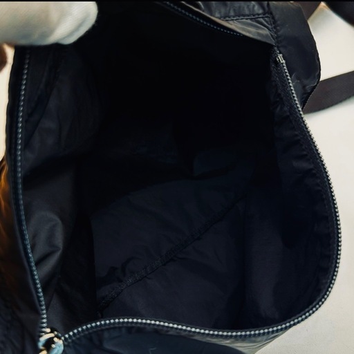 【極美品】PRADA プラダ ノベルティ ショルダーバッグ 極美品】PRADA プラダ ノベルティ ショルダーバッグ サコッシュ