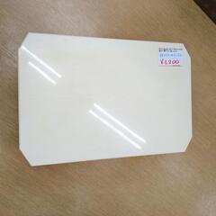 折りたたみテーブル シンプルで使いやすい！オフホワイトのローテーブル ヤケあり 【こちらは店舗です。浜村鹿野温泉ICから3分 買取本舗 宮本リサイクル 営業時間9～19時 定休日水曜のみ←連絡できませんm(_ _)m】の画像