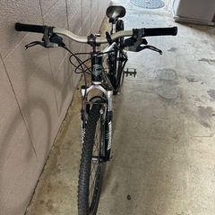 Cannondale F300 クロスバイク(自転車)MTBの画像