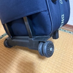【美品】セミハードキャリーバッグの画像