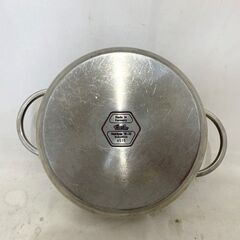 Fissler フィスラー 蓋付きステンレス鍋 ドイツ製 18-10 4515 直径22cm 高さ9cm カラー: シルバー の画像