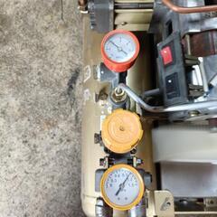 【ジャンク】MAXエアーコンプレッサー AK-HL1210Eの画像