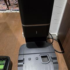自動ゴミ収集機能を備えたiRobot Roomba s9+、ブラック。の画像