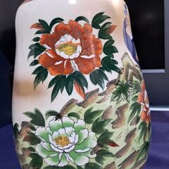 九谷焼花瓶の画像