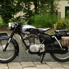 カワサキメグロSG 250cc レストアベース　書付の画像
