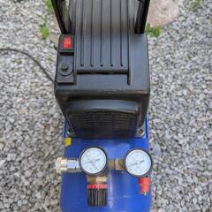 100Vオイルレスコンプレッサー動作確認済みの画像