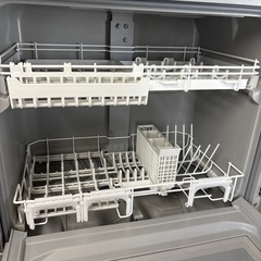 【2024年製】パナソニック食洗機　分岐水栓付き　NP-TH5-W 
食器洗い乾燥機　の画像