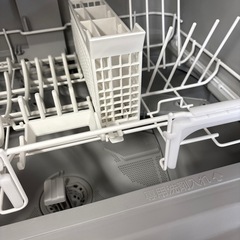 【2024年製】パナソニック食洗機　分岐水栓付き　NP-TH5-W 
食器洗い乾燥機　の画像