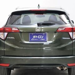 人気が衰えないハイブリッドSUV(^_-)-☆の画像