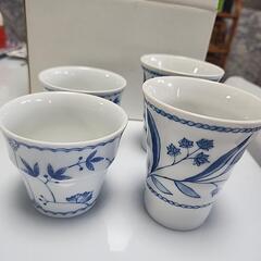 湯呑み２種類の画像