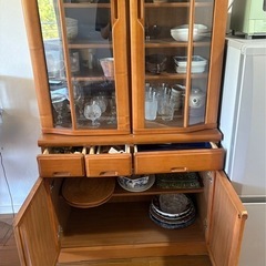 食器棚の画像