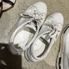 GUスニーカー　27.0の画像
