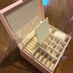 未使用　ジュエリーボックス　ピンク　鍵付きの画像