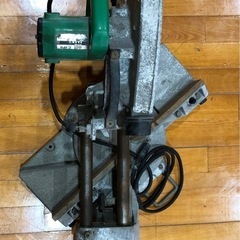 スライドソー　マルノコ　丸鋸　電動工具
の画像