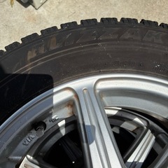 冬用タイヤ　175/65R 15の画像